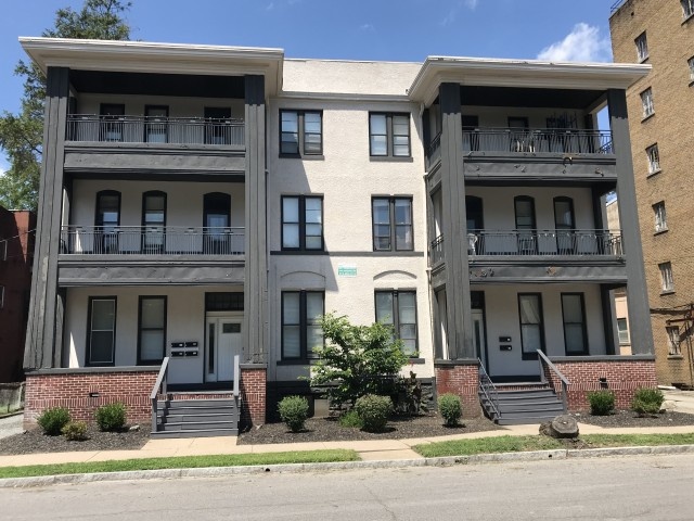 BORDERING Wilkes + Kings   ALL INCLUSIVE STUDENT APARTMENTS ...NOW BOOKING for May '23   1+2+3+4 BR Mansion style living    Wilkes U (walk to class)  Kings 2 min. ..Check out the West River Loft Apartments for groups up to 4
