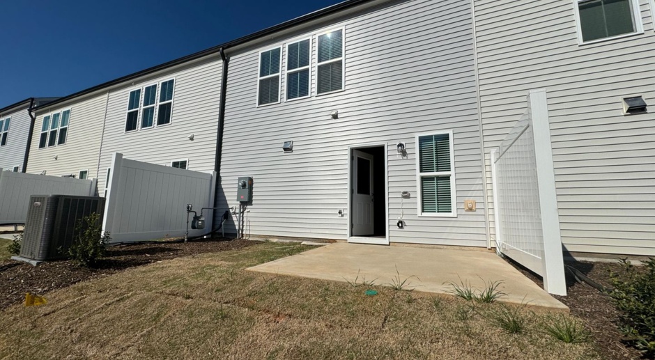 Brand new 3BR 2.5BA Townhome with Washer & Dryer