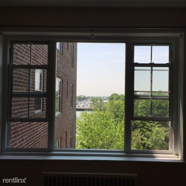 Beautiful 1 Bedroom Apt with Stunning Water Views - H/HW Included - Laundry On-Site - New Rochelle