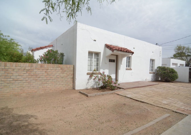 Houses Near Remodeled 1 Bedroom 1 Bath Duplex! Great Central Tucson Location!