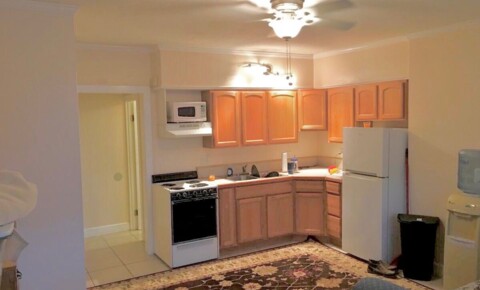 Apartments Near UWF 304-310 Gregory St for University of West Florida Students in Pensacola, FL