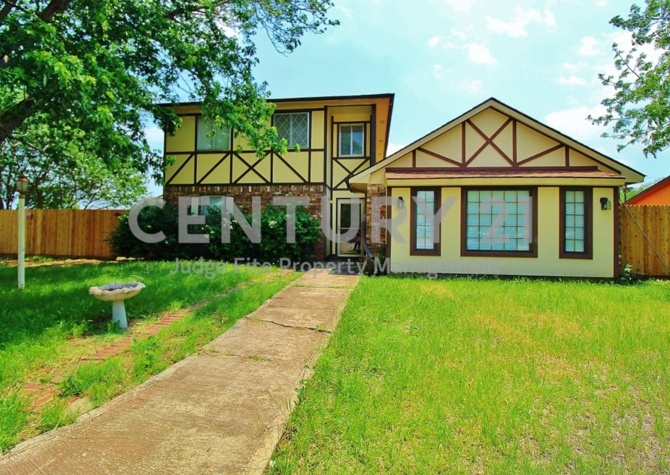 Houses Near Charming 2-Story 3/2.5 in Grand Prairie For Rent!