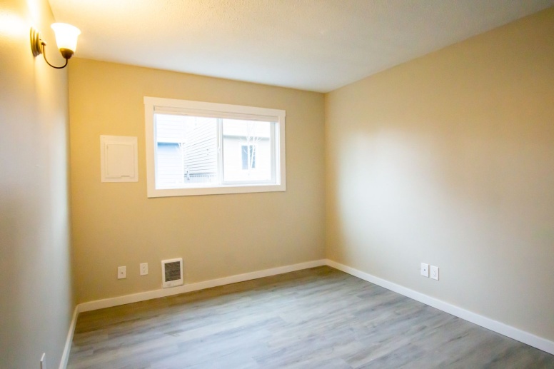 Stunning Renovation! Spacious & Bright w/Built-ins, DW, WD, Parking + More! 