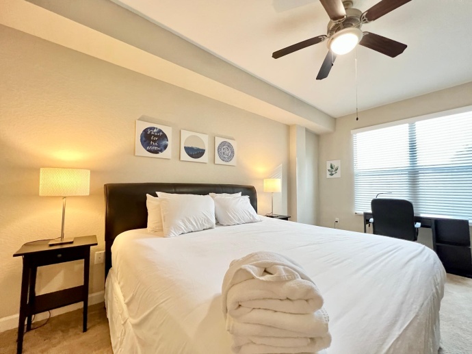 Lantower Westshore #421 (Month to Month, Fully Furnished) 
