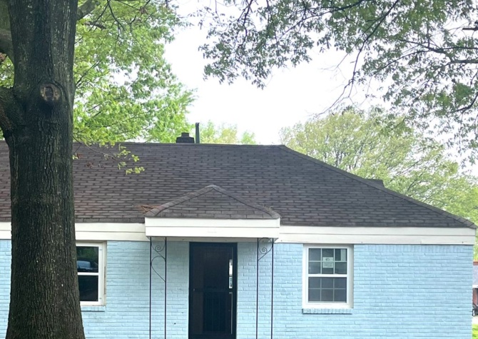 Houses Near Newly Remodeled 2 Bedroom Duplex !