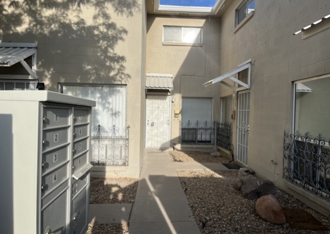 Houses Near Utilities Included! Renovated UNM Complex-Spacious Townhome Apartments