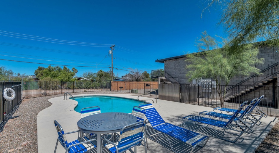 Park Vista Apartments - 2497 N. Park Ave, Tucson, AZ 85719