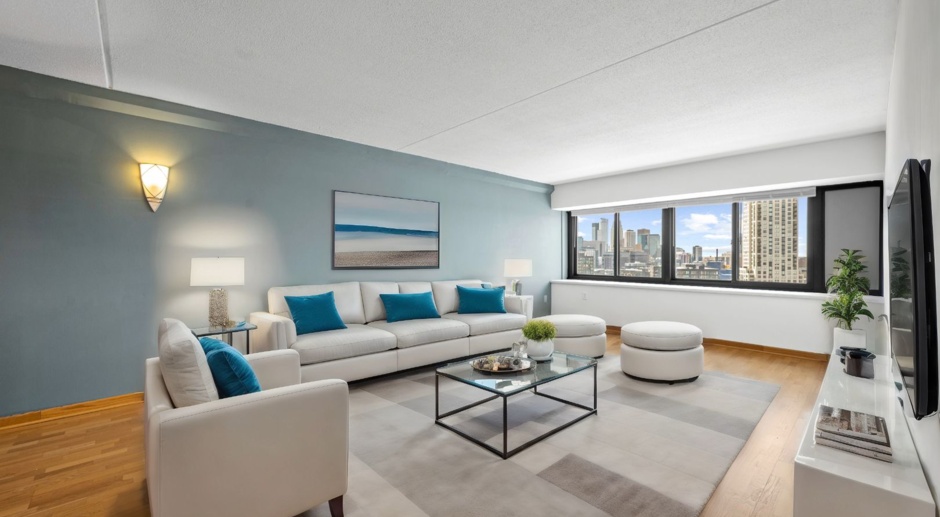 Amazing views from this 21st level 2 bed, 2 bath remodeled Condo! 
