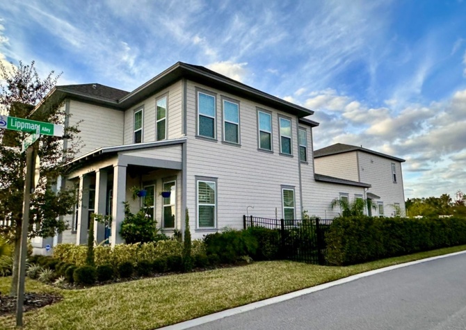 Houses Near Stunning 1/1 Above Garage Unit in Lake Nona!  All utilities Included! 