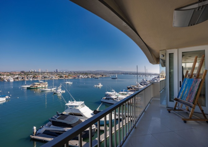 Houses Near Unique Over the Water Balcony with 270 degree Bay Views
