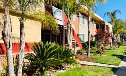 Apartments Near De Anza 925 Pomeroy Ave. for De Anza College Students in Cupertino, CA
