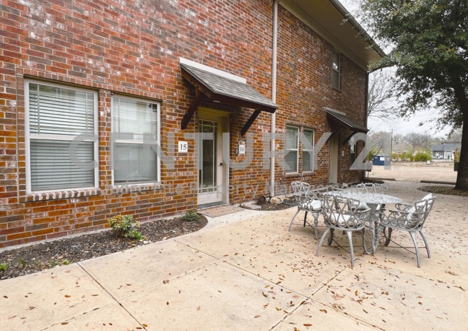 Apartments Near Cozy and Well-Maintained 1/1 Apartment in Waxahachie ISD! 
