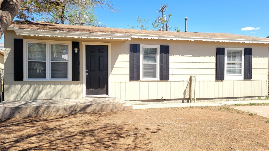 Totally Remodeled!! Available April 1st! 3Bed/2Bath 
