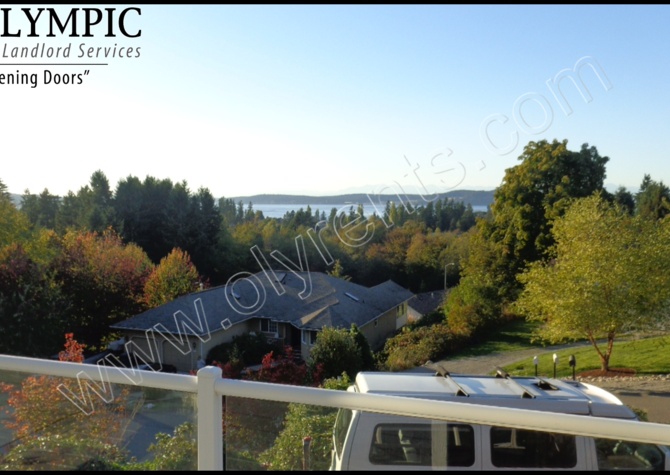 Houses Near Beautiful Views of Puget Sound from the Deck & Living Areas