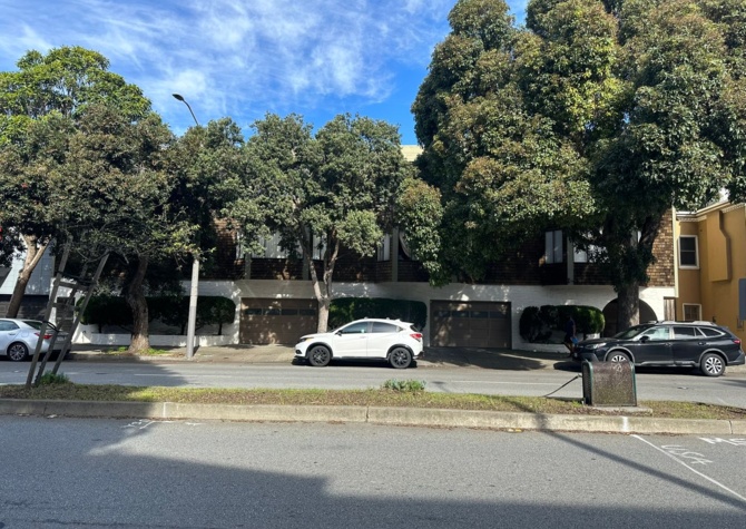 Apartments Near 460 Monterey Boulevard