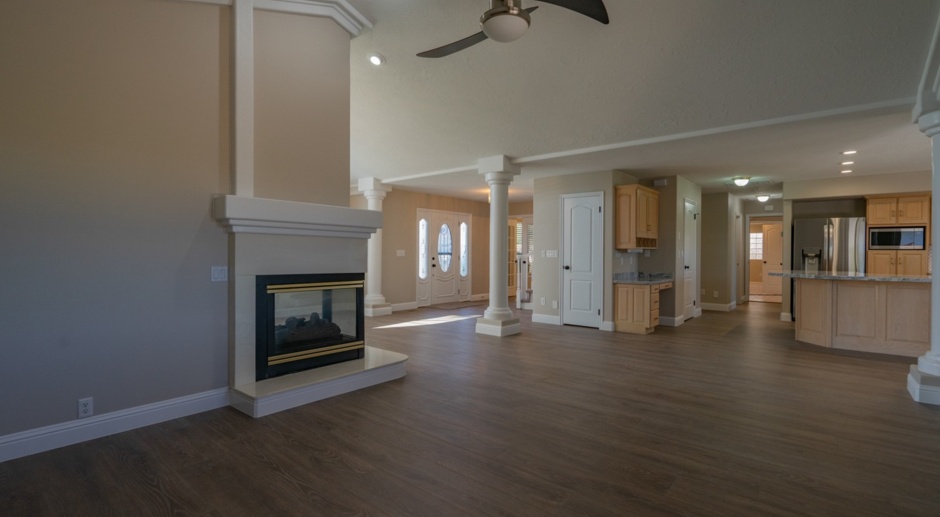 Beautiful 6 Bed 3.5 Bath, Home with 2 Car Garage & SO MUCH MORE!