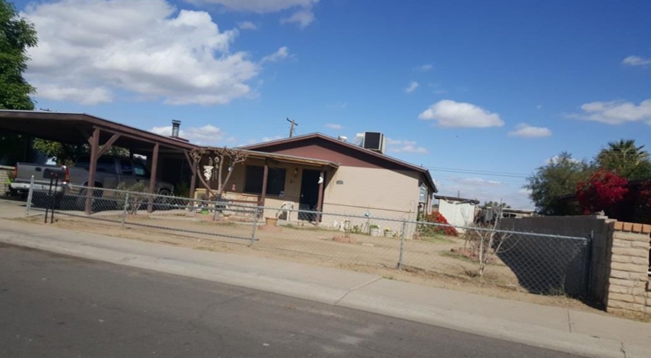 AFFORDABLE SOUTH PHOENIX HOME!