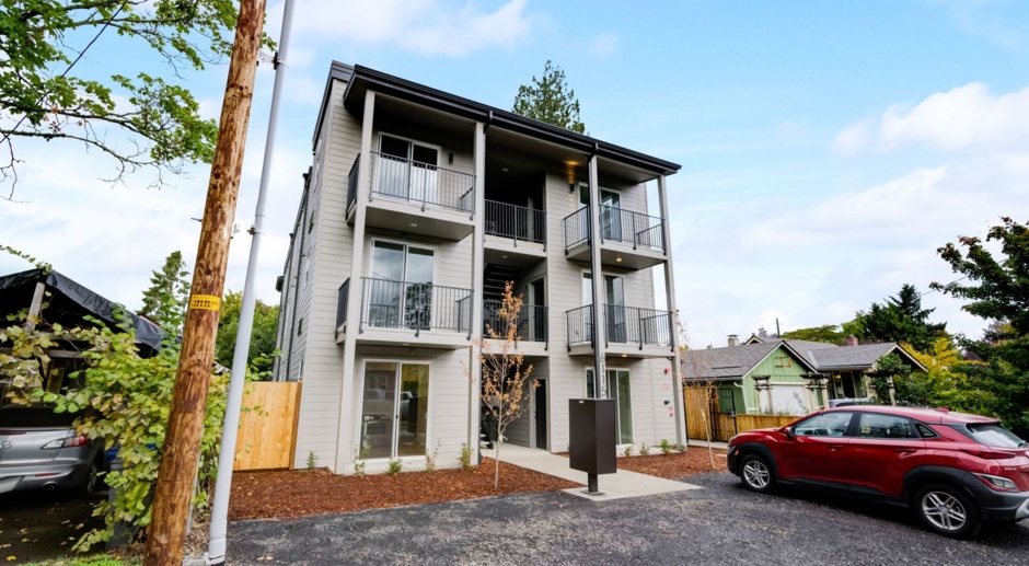 Move-in Special: 6 Weeks Free AND $500 Visa Gift Card! Brand New 1 Bd/1 Bath W&D & A/C In-Unit | Rose City Park Neighborhood
