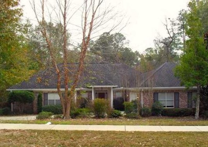 Houses Near Beautiful 3BD 2.5 BA in Spanish Fort. A must see!