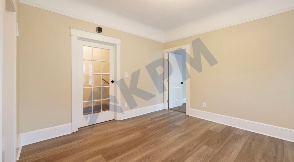 Fully Remodeled Upstairs 2-Bedroom 1-Bath *move in special $500 off 1st months rent