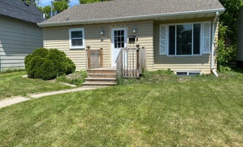Houses Near NDSU 4Bed / 2Bath House! Near MSUM & Concordia!!! for North Dakota State University Students in Fargo, ND