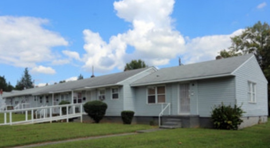 NEW MANAGEMENT! Villas at Park Terrace Desireable 2 Bed 1 Bath Near Downtown and WSSU