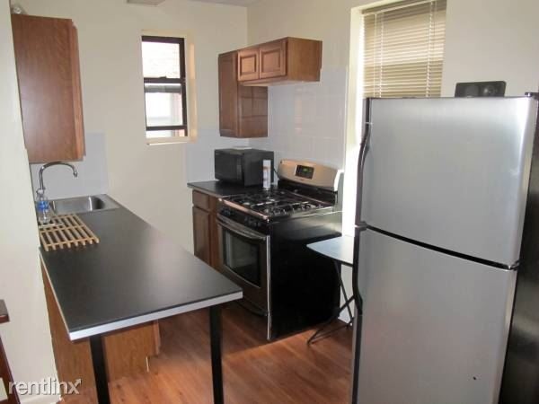 Beautiful 1 Bedroom Apartment - Laundry On-Site - H/HW Included - White Plains