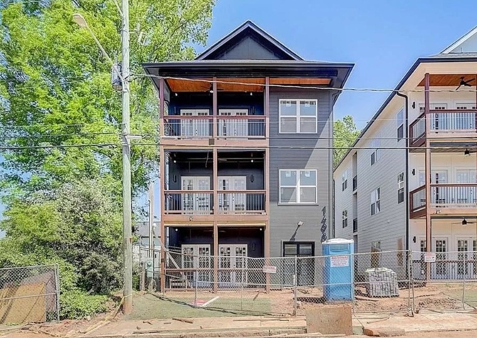Houses Near ***First Month FREE** Modern 3 Bedroom 2 Bathroom min from the Beltline!!!