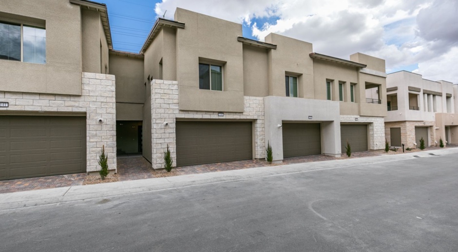 GORGEOUS SUMMERLIN BEAUTY*NEW BUILD*TONS OF UPGRADES*CITY AND STRIP VIEWS*