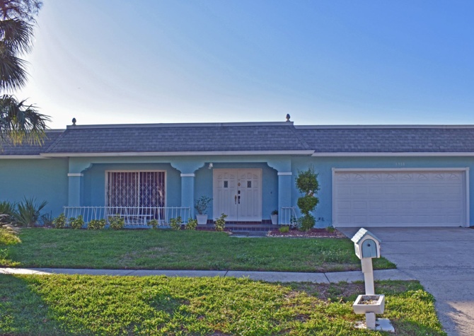 Houses Near Dana Shores waterfront rental opportunity.