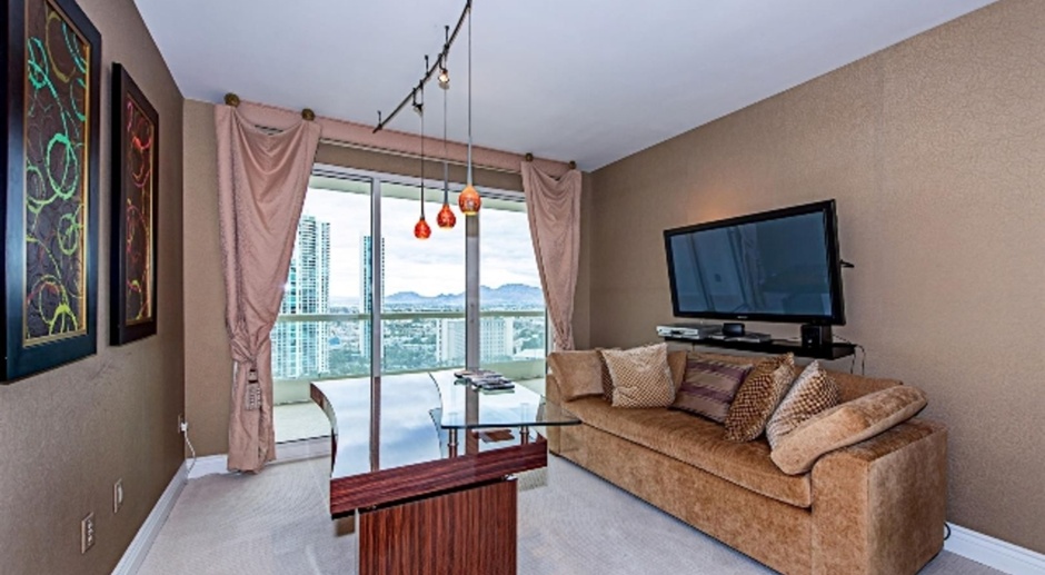 Exquisite Furnished Condo with Strip Views
