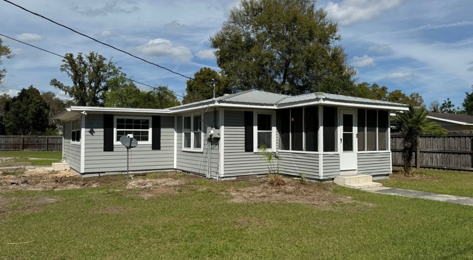 Remodeled 3/2 in the Heart of Gainesville! 