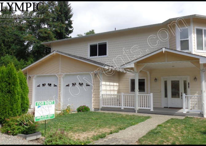 Houses Near Huge 3 Bdrm in Tumwater w/ 2800 sq ft.