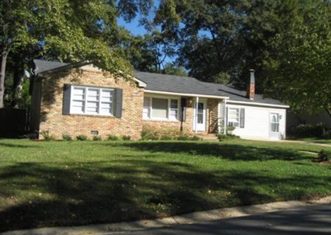 Houses Near 3 Bedroom 2 Bath located in Brookhaven off Hargrove Road