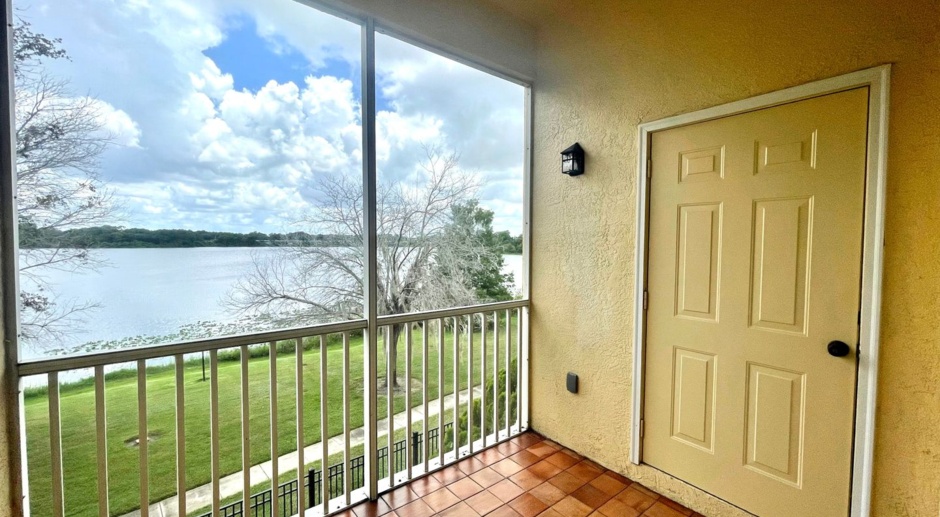 Amazing 2/2 condo with lake view at  Visconti West IN MAITLAND!! 
