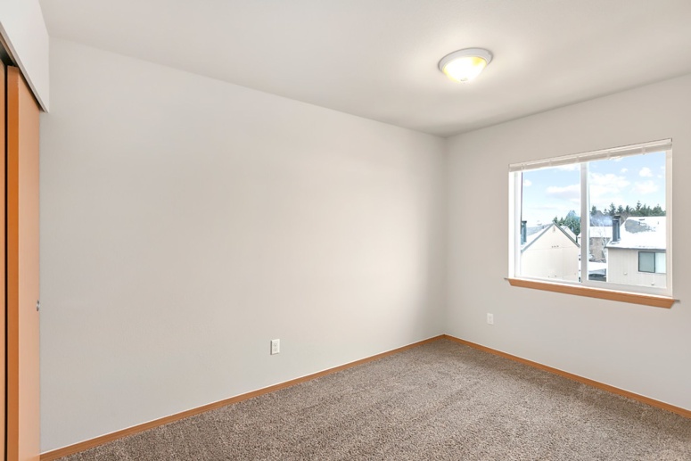 SAVE $150/month + 50" TV! Beautifully Renovated Tacoma Apartments