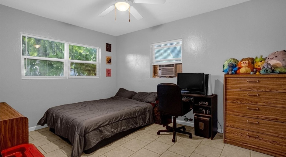 1 Bedroom 1 Bathroom Apartment For Rent at 602 E. Rich Ave. Deland, Fl. 32724.