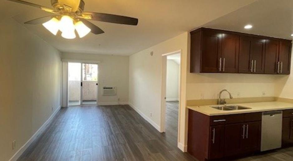 750 Carondelet 1 Bedroom + 1 Bath Available Now