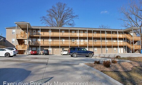 Apartments Near Cape Girardeau 514 Olive Dr for Cape Girardeau Students in Cape Girardeau, MO