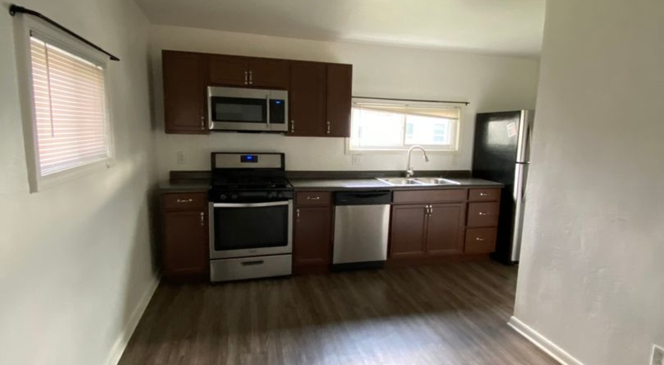 AVAILABLE AUGUST 2024 - 1 Bedroom Home w/ Spacious Living!