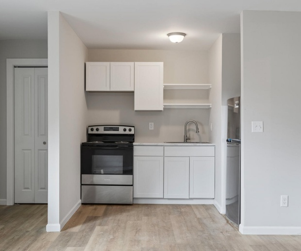Newly Remodeled Red Bank Apartment $200 off move in special! 