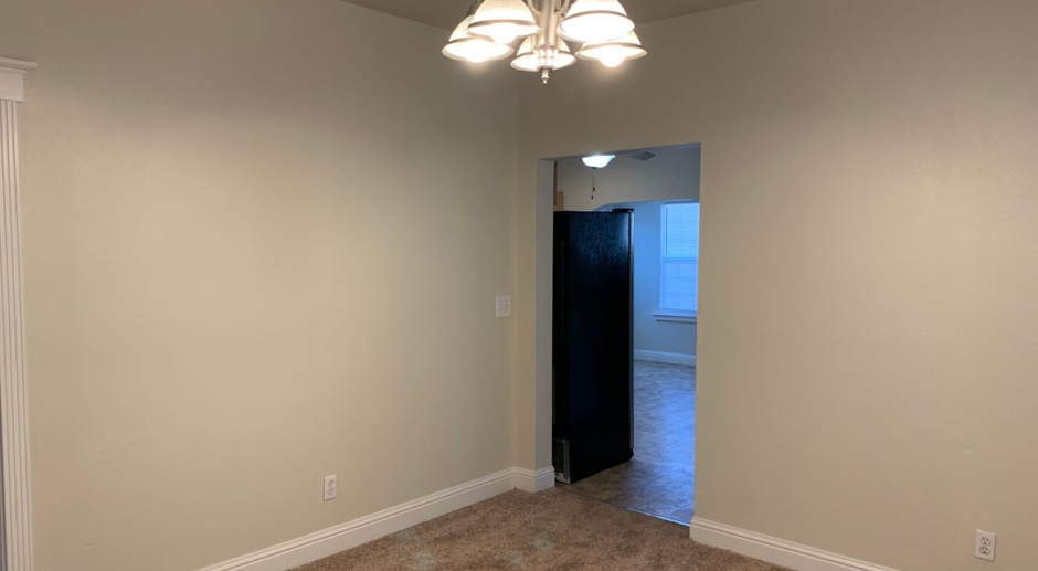 Cute Chico Charmer/Close to downtown and CSUC (Please review this properties available date as it may be available right now versus Summer)
