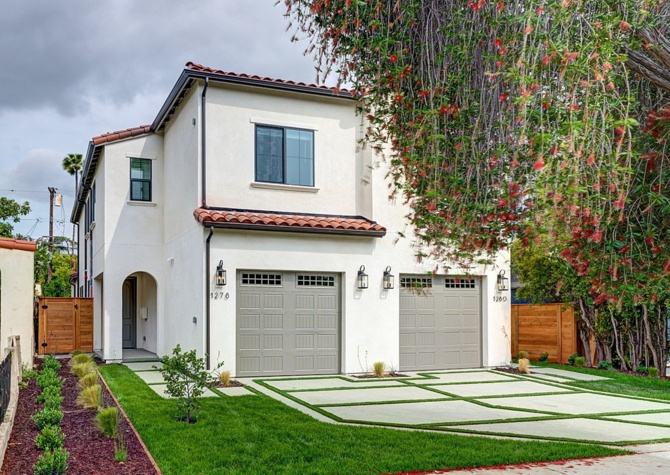 Houses Near Brand New 2 Story Home with 4 Bedrooms and 2.5 Baths in Mid-Wilshire area