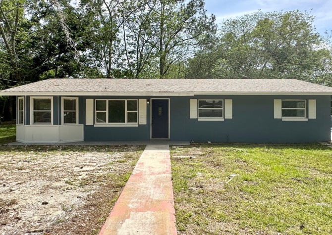Houses Near Home with 3/2 and large yard in Ocala