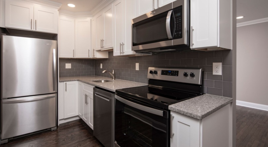 Regency Manor: In-Unit Washer & Dryer, Cold Water Included, Cat & Dog Friendly, and Custom Closets